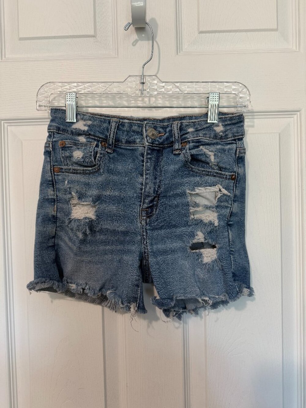 American Eagle Distressed Denim Shorts Size 2 Super Stretch